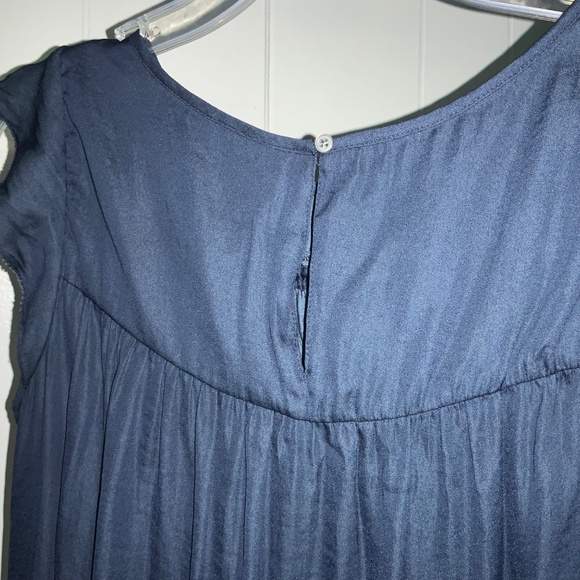 Loft flutter sleeve smocked top Sz XL - Picture 5 of 6